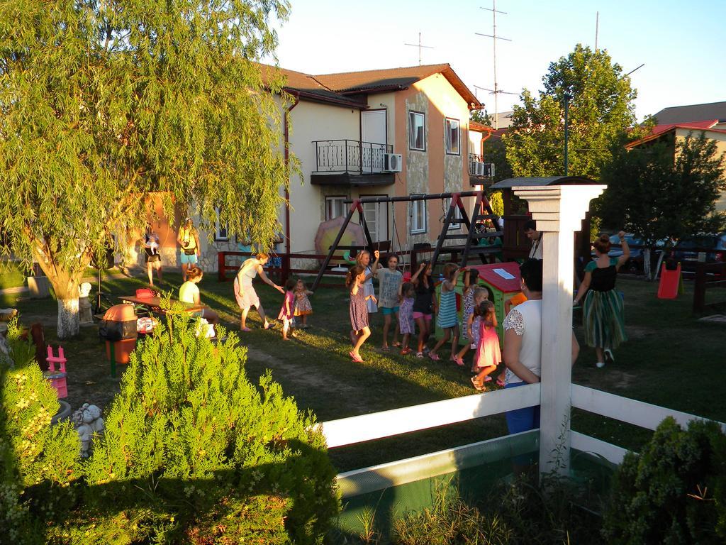 Club De Vacanta Corabia Piratilor-Mamaia Nord Неводарі Екстер'єр фото