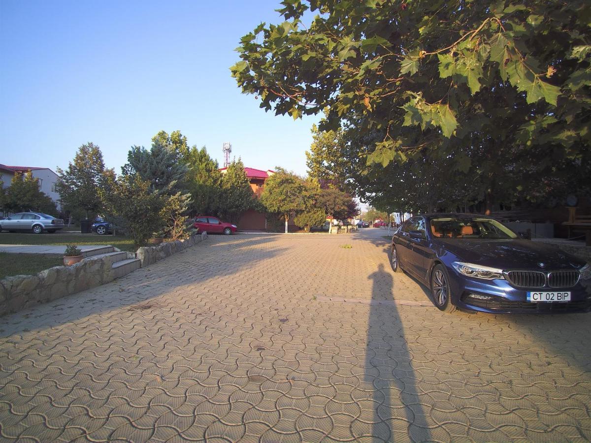 Club De Vacanta Corabia Piratilor-Mamaia Nord Неводарі Екстер'єр фото