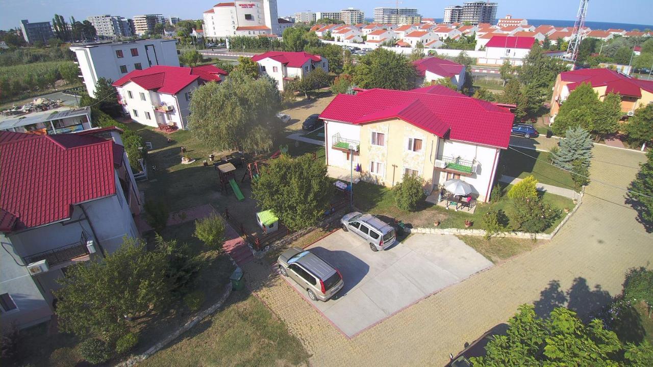 Club De Vacanta Corabia Piratilor-Mamaia Nord Неводарі Екстер'єр фото